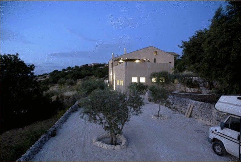 Casa Vacanze Modicarte מראה חיצוני תמונה